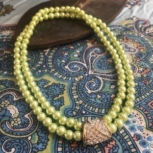 Double Strand Costume Green Style Pearl W/ Bling!